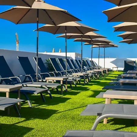 101 Moroni By Cast Renting Gżira