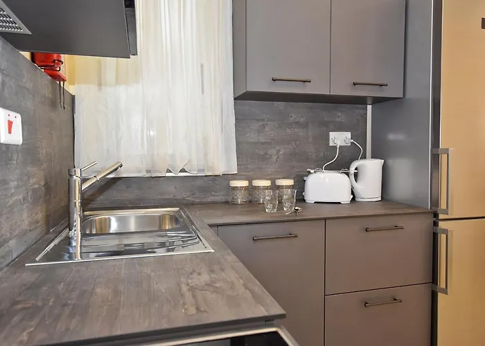 101 Moroni By Cast Renting *