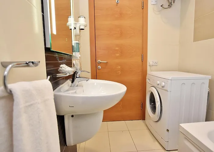 101 Moroni By Cast Renting * Gzira